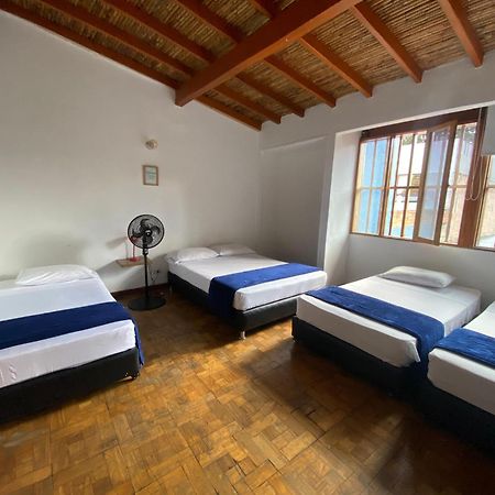 Yolo Hostel Медельїн Екстер'єр фото