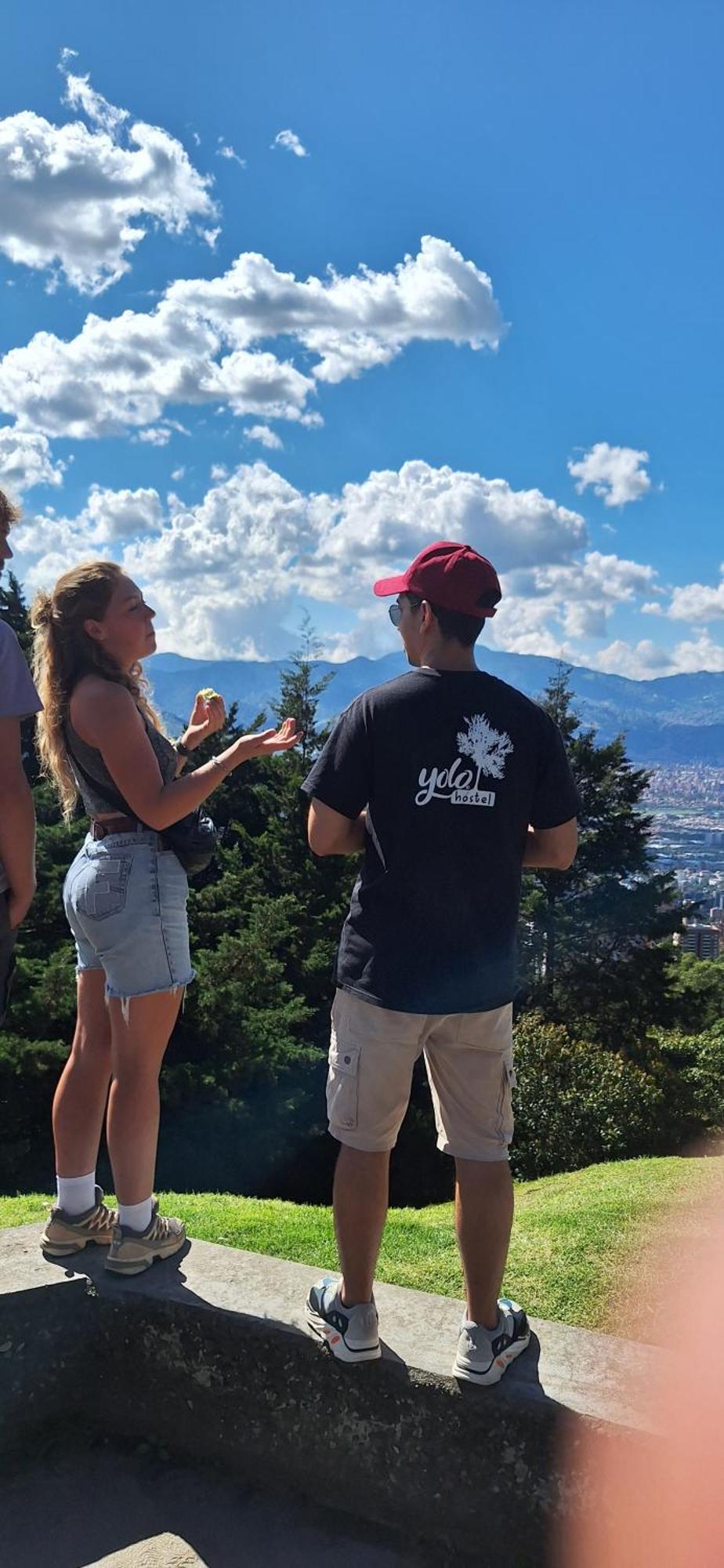 Yolo Hostel Медельїн Екстер'єр фото