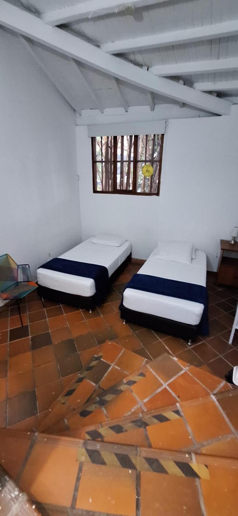 Yolo Hostel Медельїн Екстер'єр фото